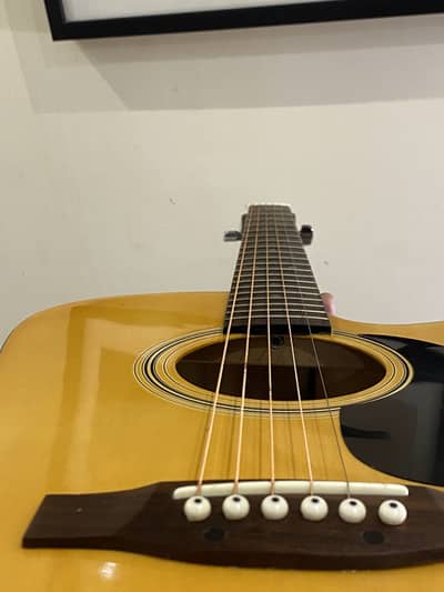 Urgent sale Brand new condition semi acustic guitar