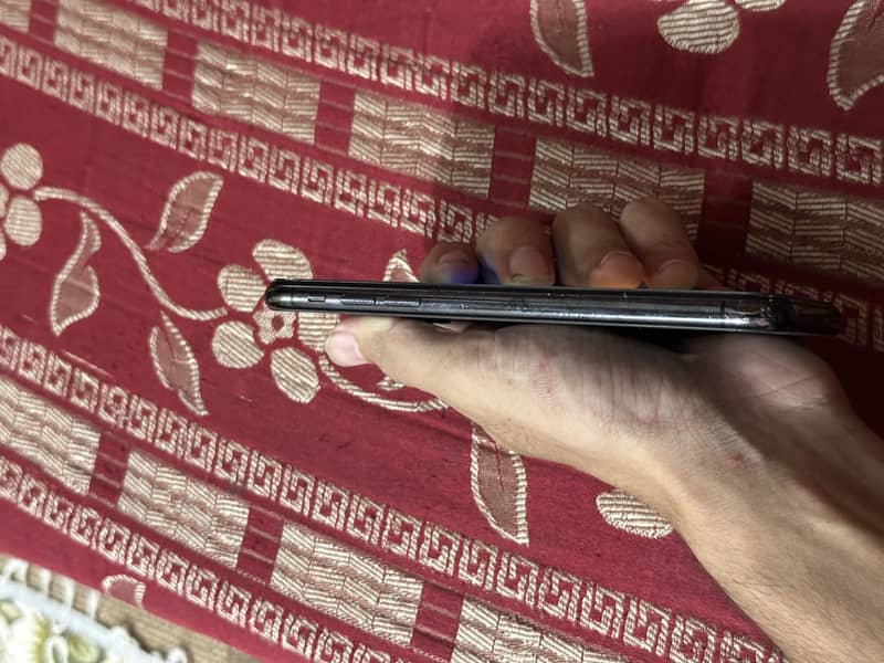 Apple iPhone X 2