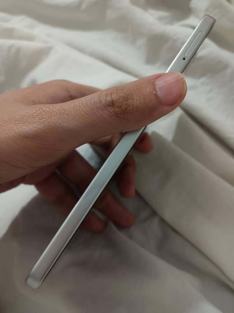 Infinix 8