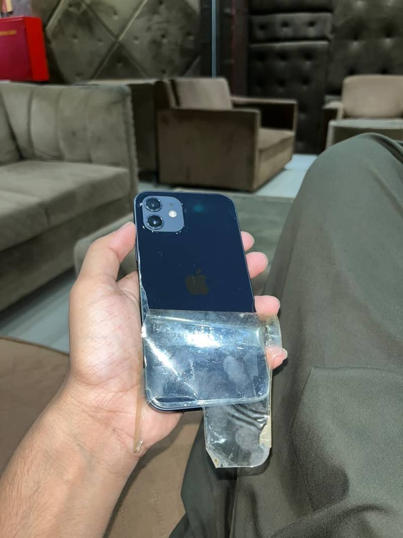 Apple iPhone 12 2