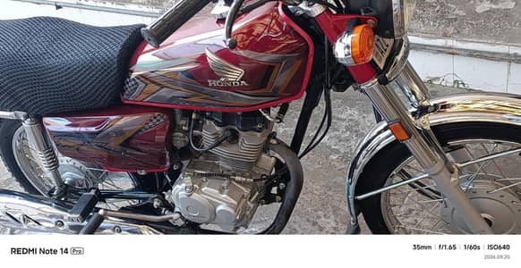 Honda CG125 Red colour