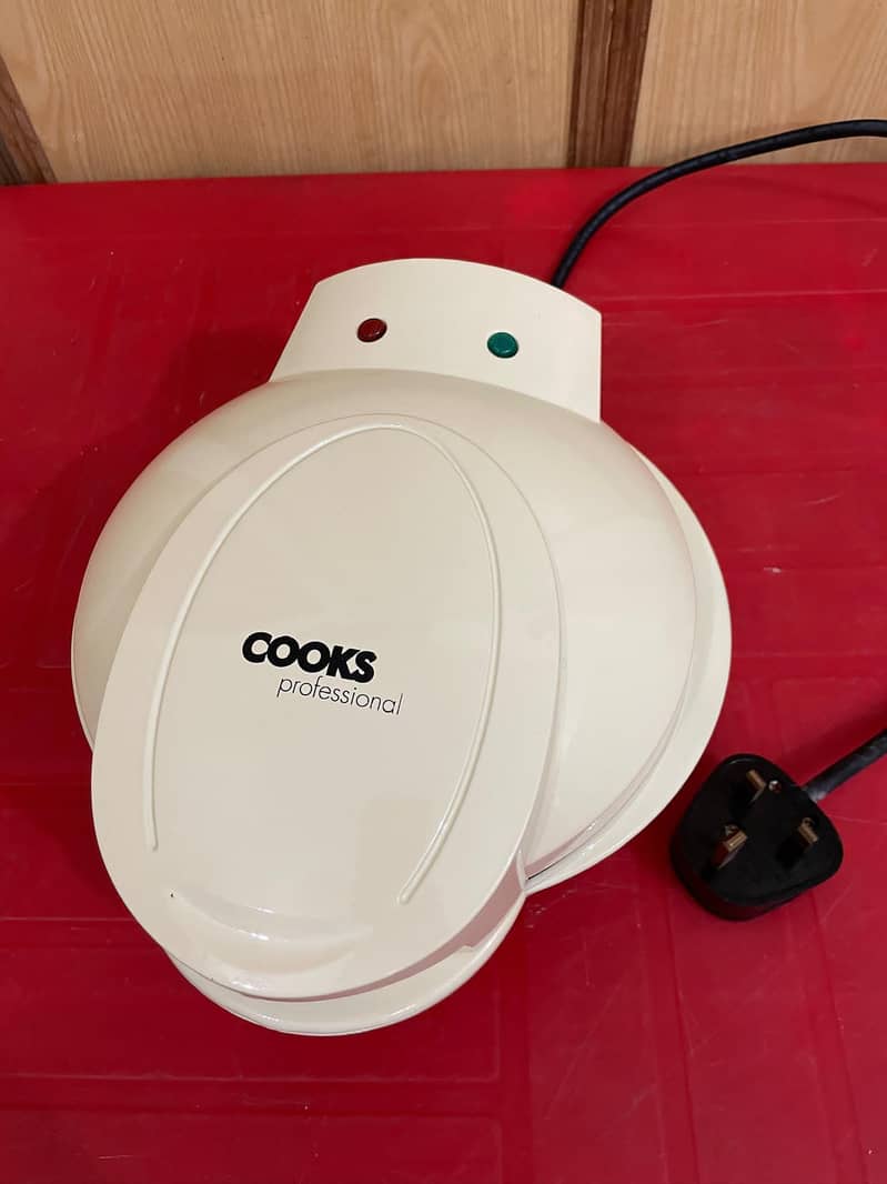 Homemaker Automatic Electric Donut Cake Maker 13