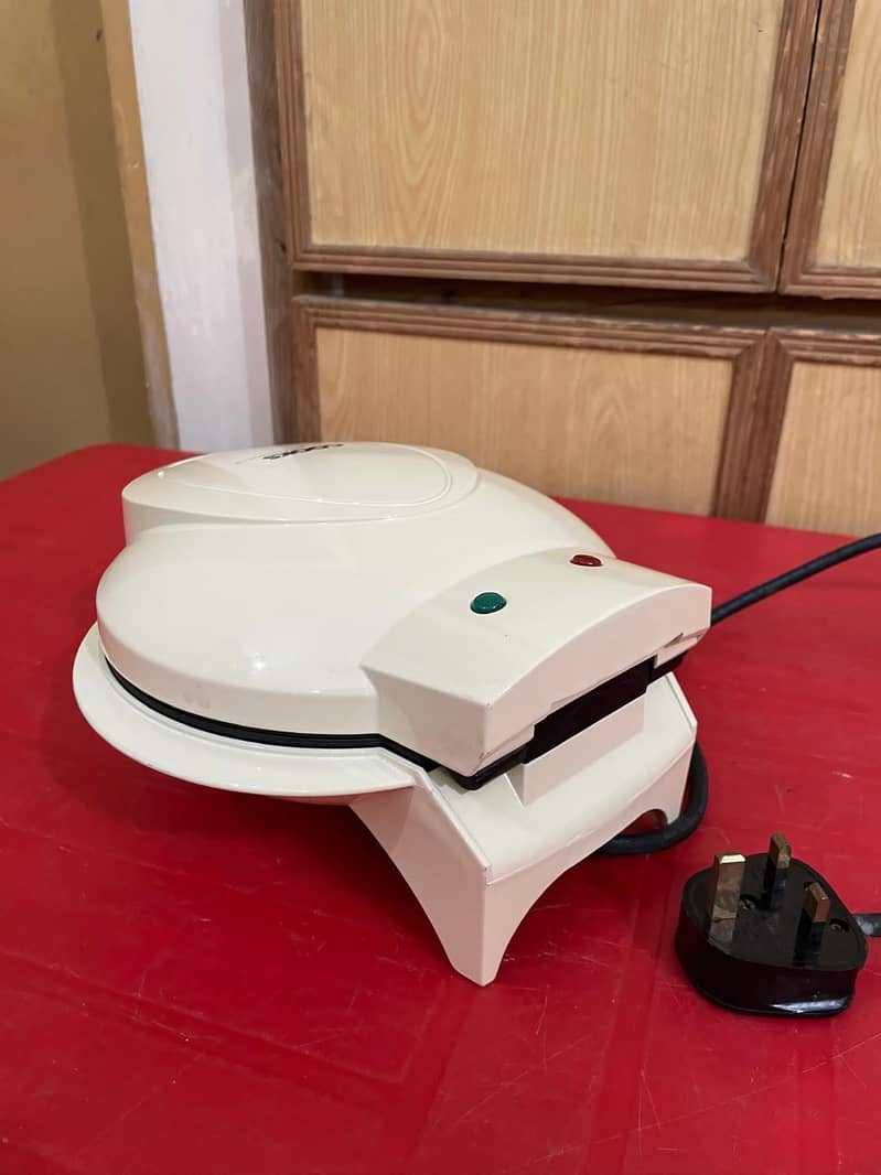 Homemaker Automatic Electric Donut Cake Maker 14