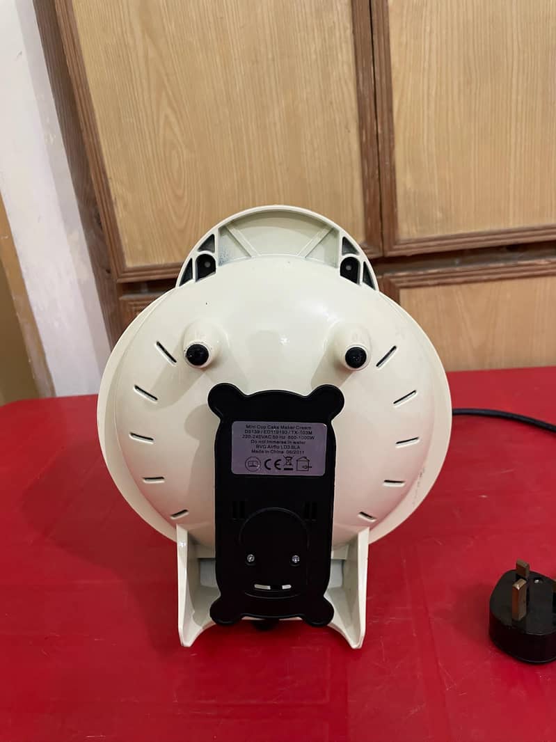 Homemaker Automatic Electric Donut Cake Maker 15