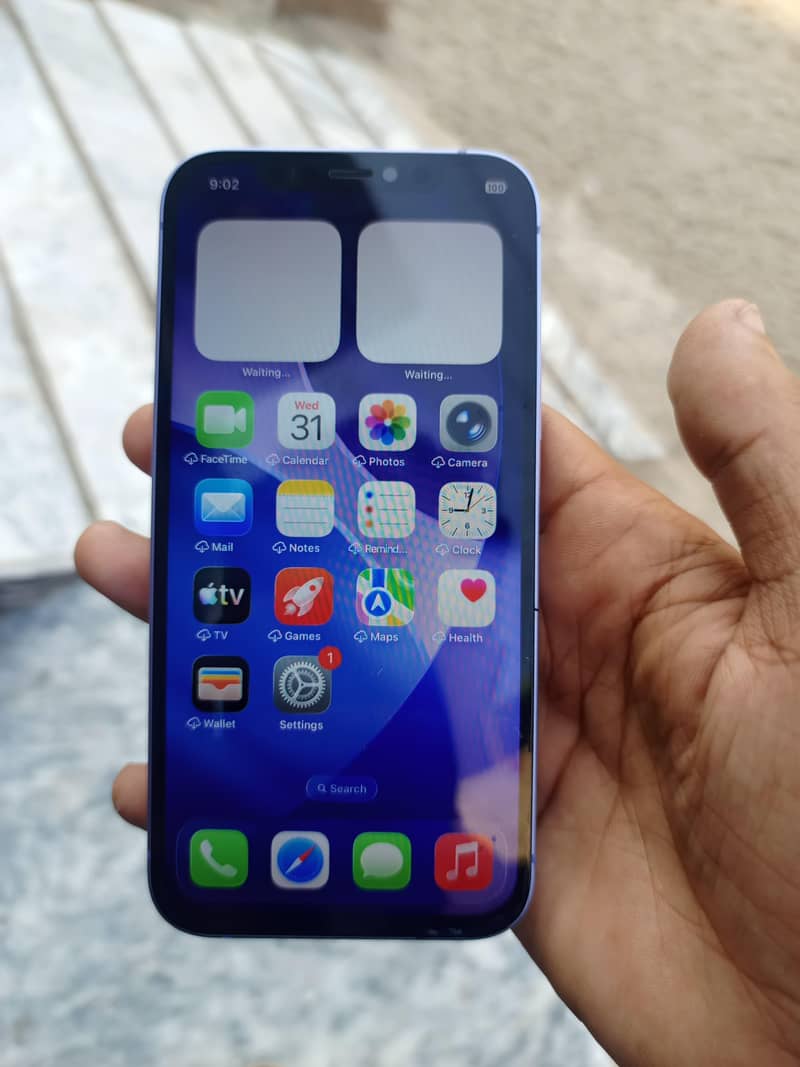 Apple iPhone 12 6