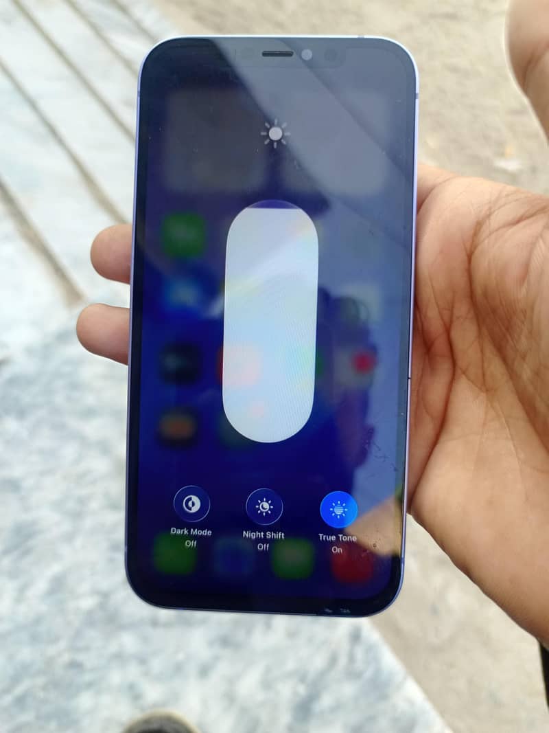 Apple iPhone 12 7