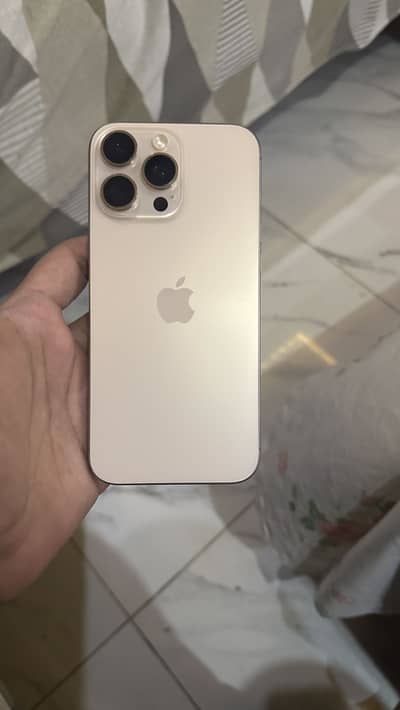 Apple iPhone 16 Pro Max