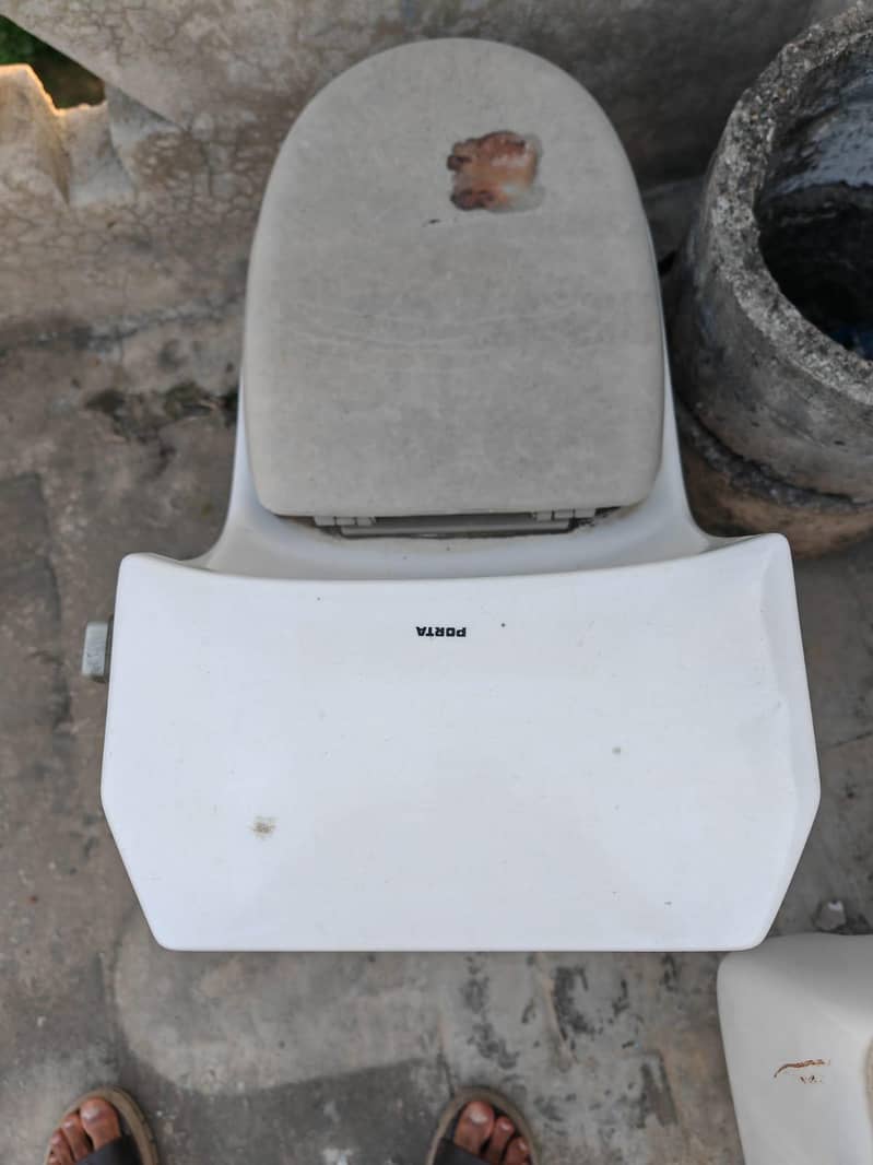 USED PORTA COMODE 2