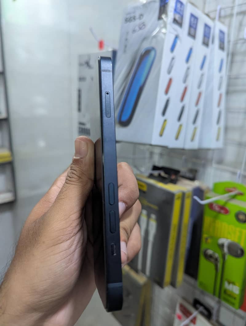 iphone 13 - JV 6
