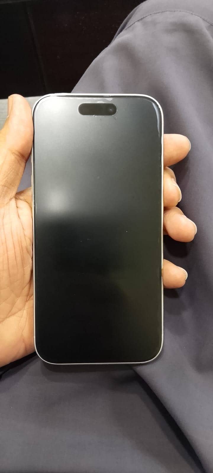 Apple iPhone 16 5