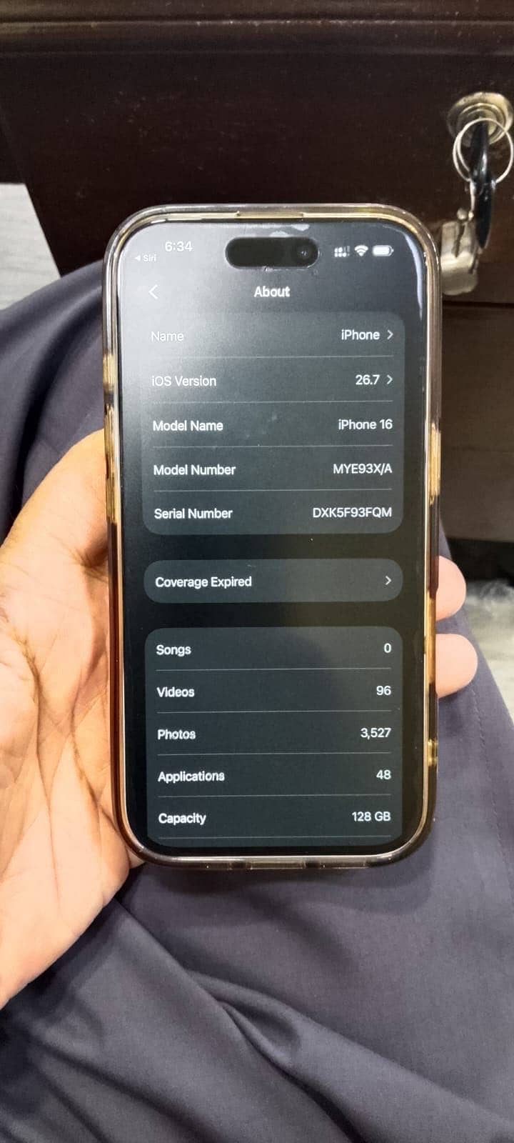 Apple iPhone 16 7