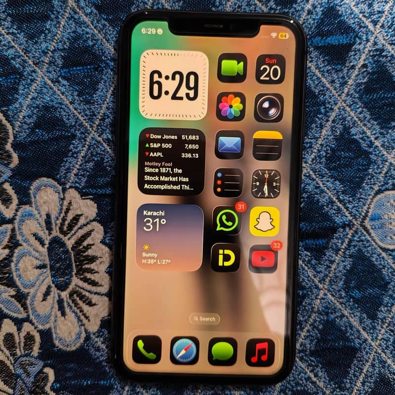 Apple iPhone 11 0