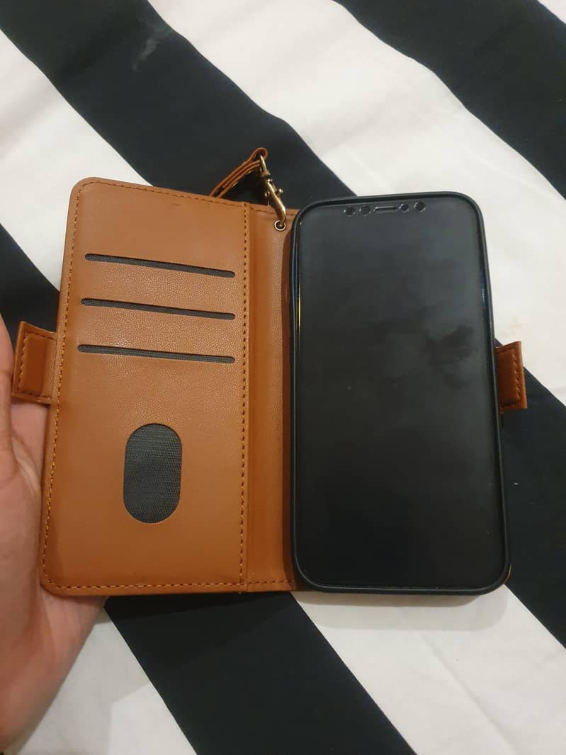 Apple iPhone 12 1