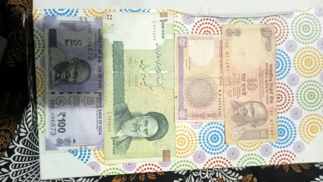 collectable notes 16