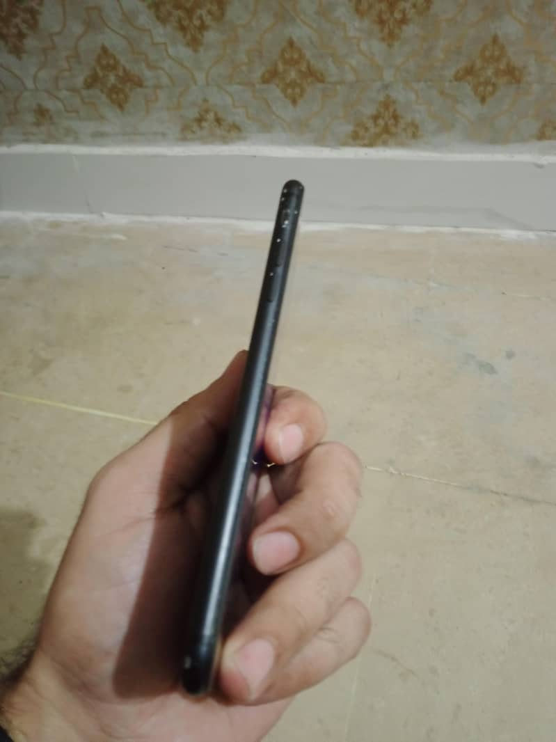 Apple iPhone 7 Plus 4