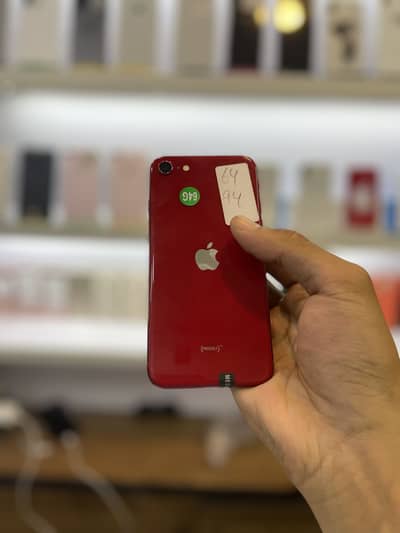 I phone SE (OFFER) 03275894788