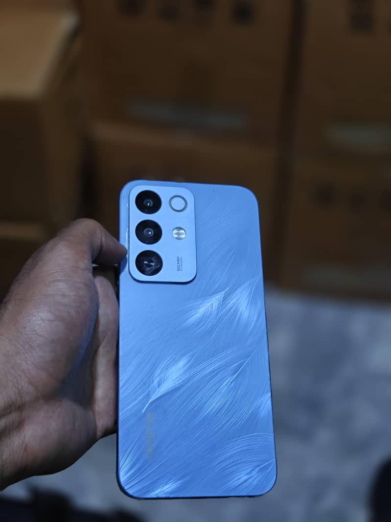 Realme C85 simple 1
