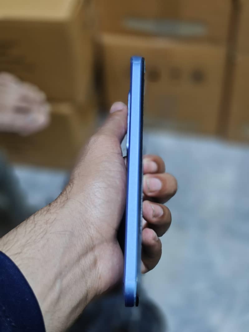 Realme C85 simple 2