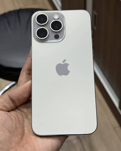 I phone 15 pro Max Totally original 10/10