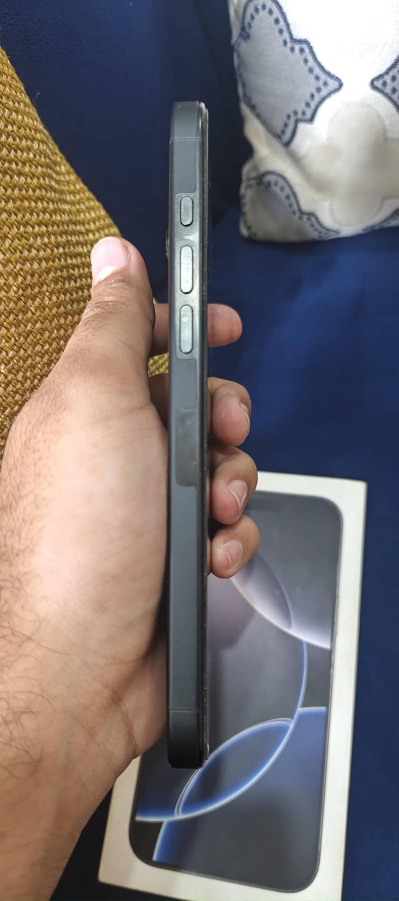 iPhone 16 Pro Max (jv) 3
