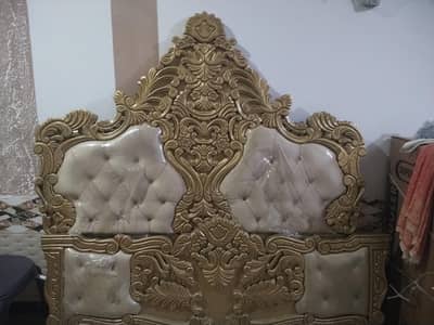 bed and one side tabel