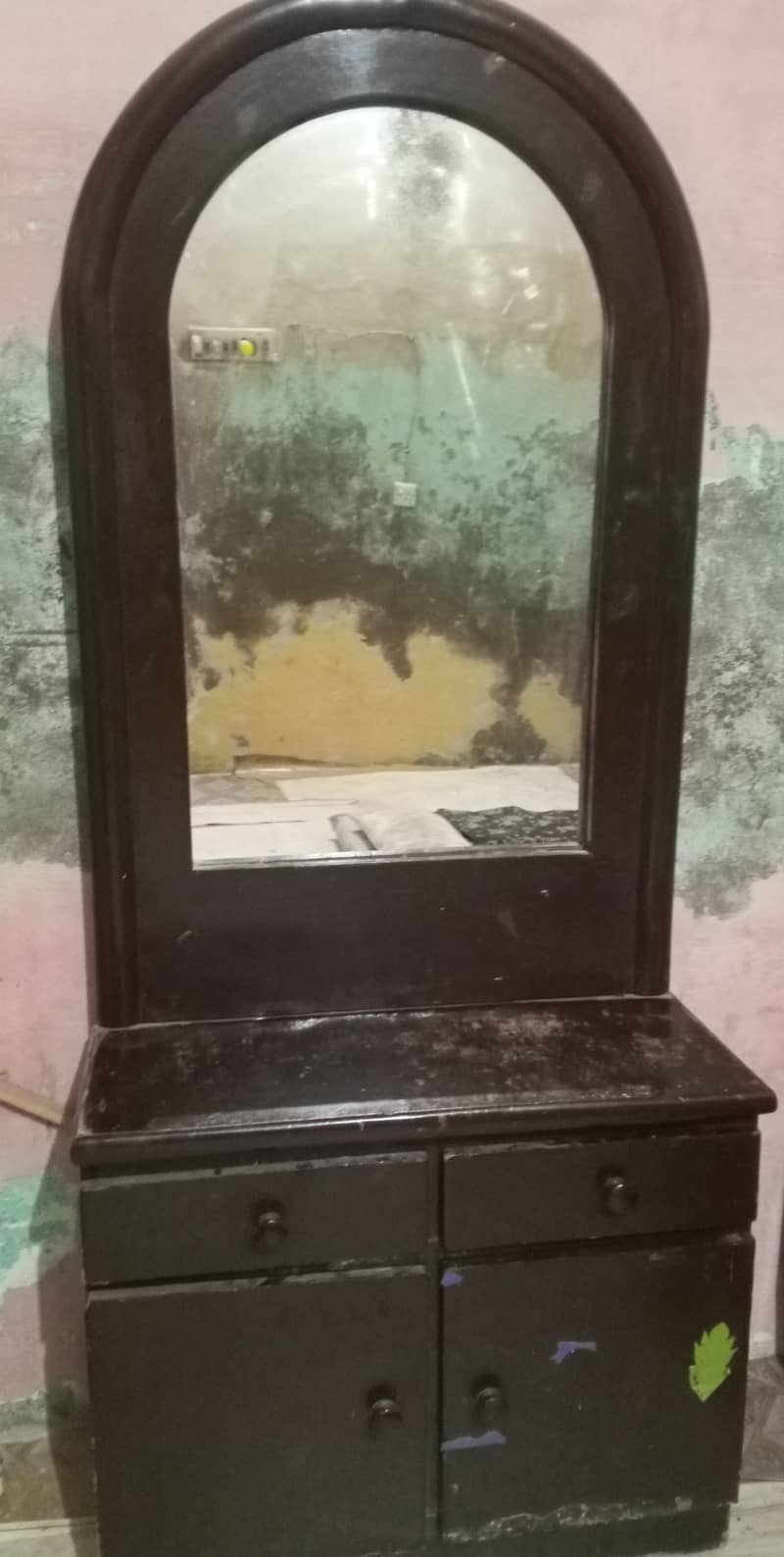 dressing table 4