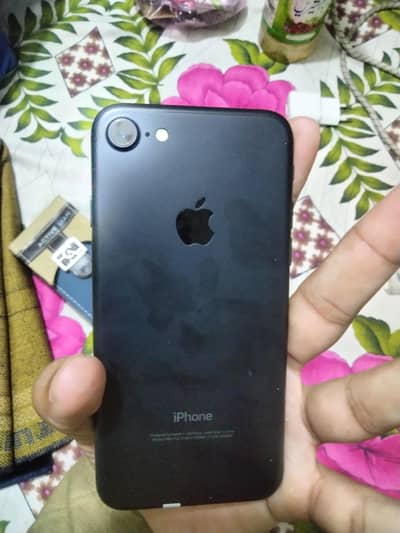 Apple iPhone 7