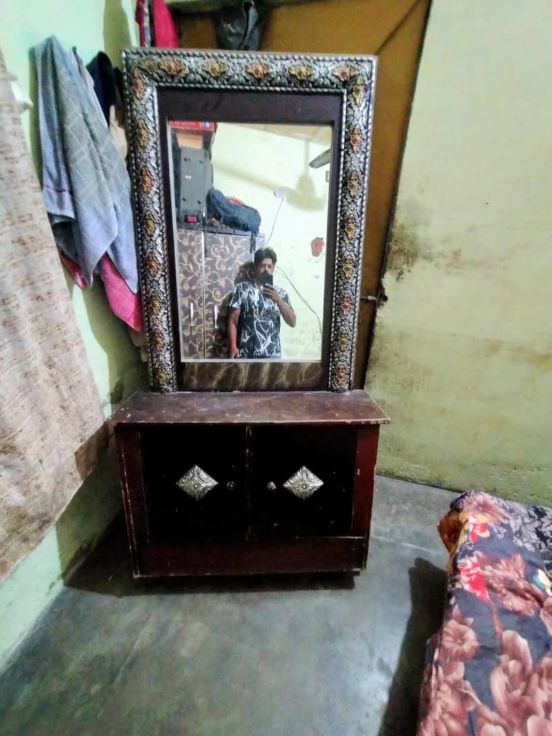 side table good 2