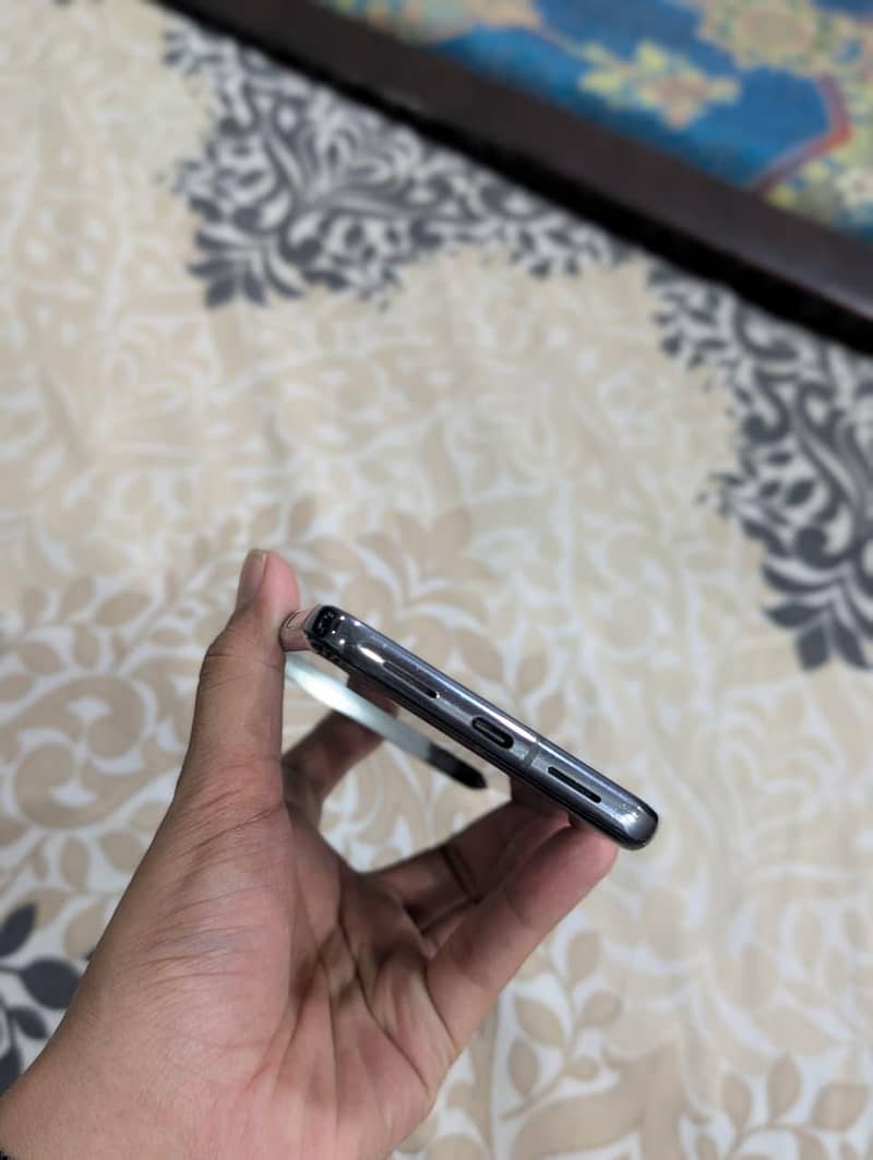 Google Pixel 8 Pro 4