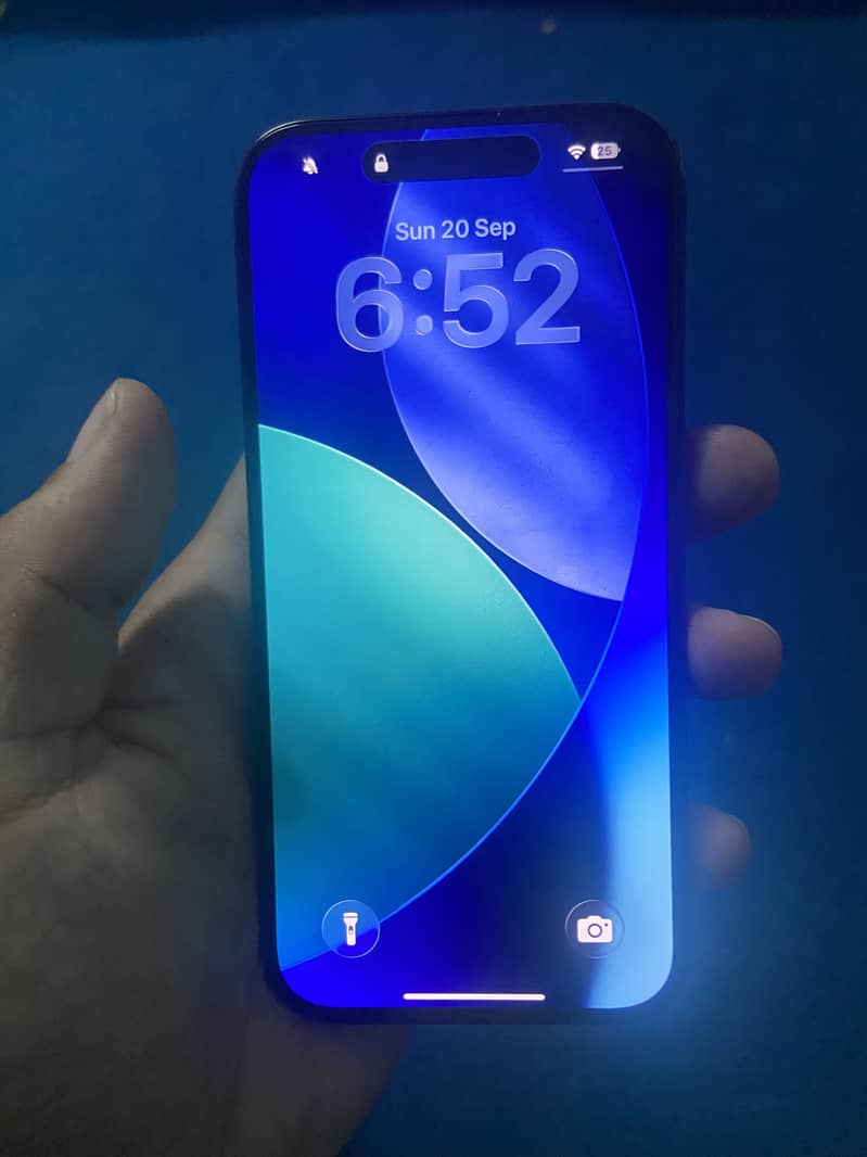 Apple iPhone 15 Pro 1