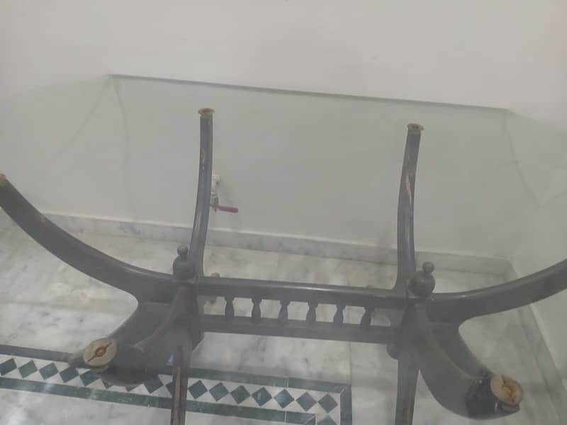 Dining table 4