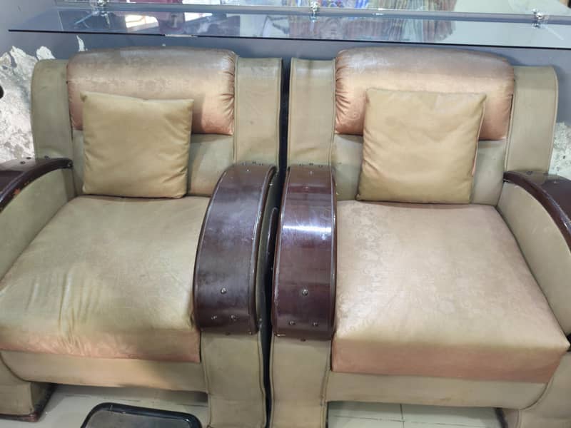 4 seater sofa 1