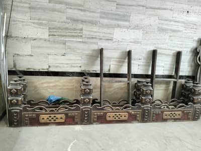 Snooker table full size pure wood, with balls. King size
