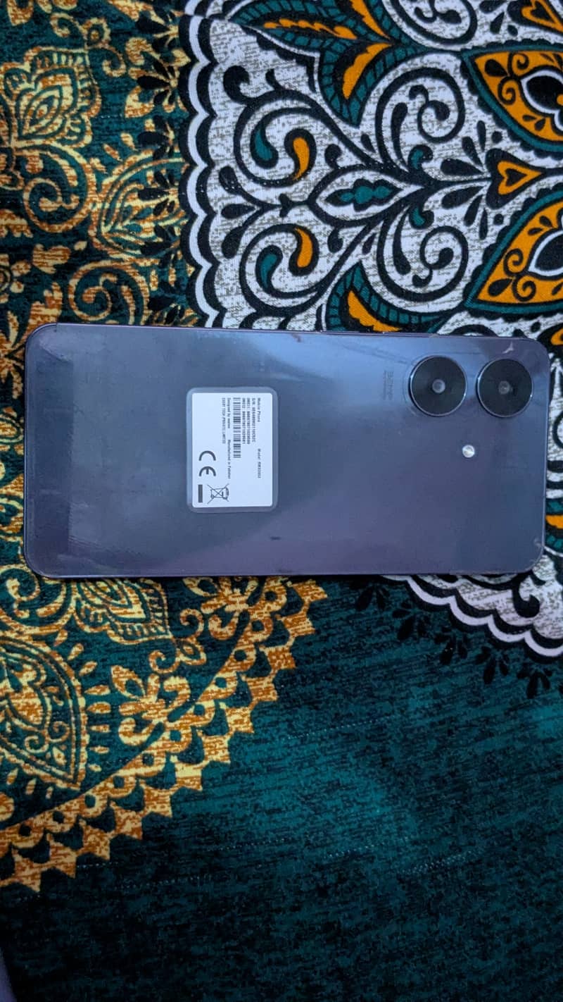 Realme Note 60 4