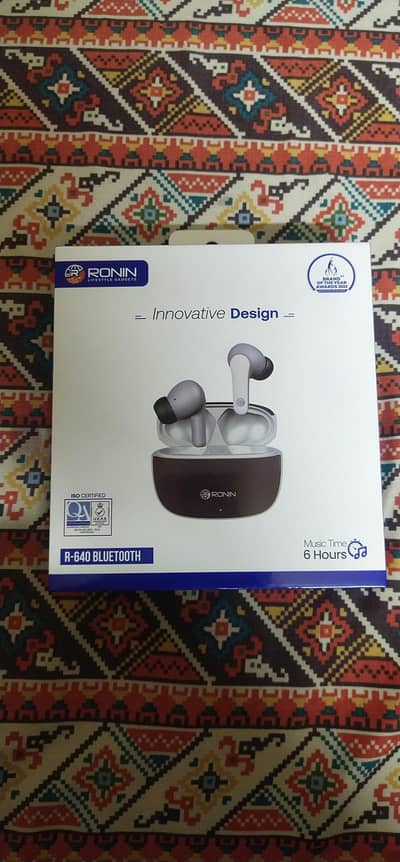 Ronin R-640 Bluetooth Earbuds (Original Box)(Good Condition)