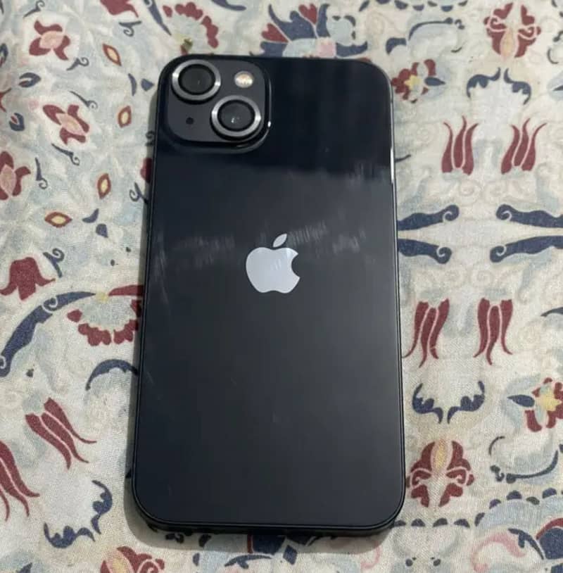 Apple iPhone 13 4