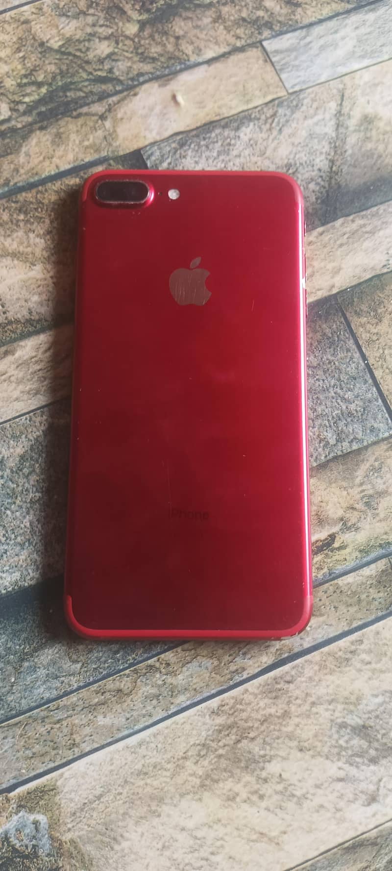 Apple iPhone 7 Plus 0