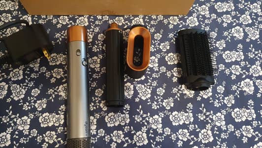 Dyson Airwrap Hair Styler – Like New