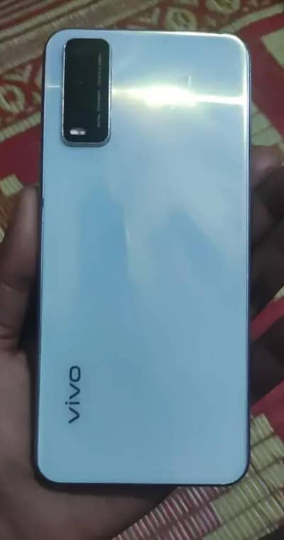Vivo y20 with box