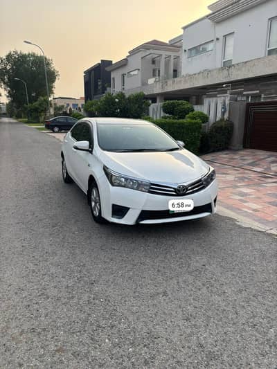 Toyota Corolla Altis 2015