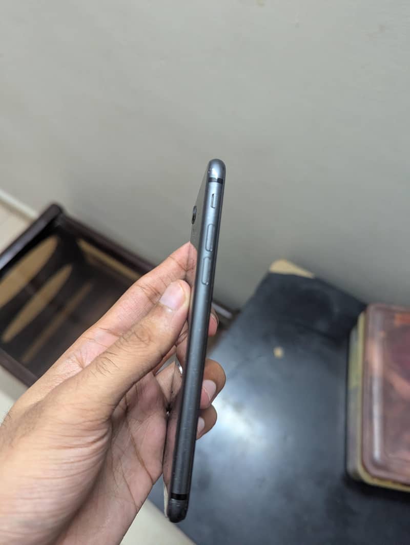 Apple iPhone 8 2