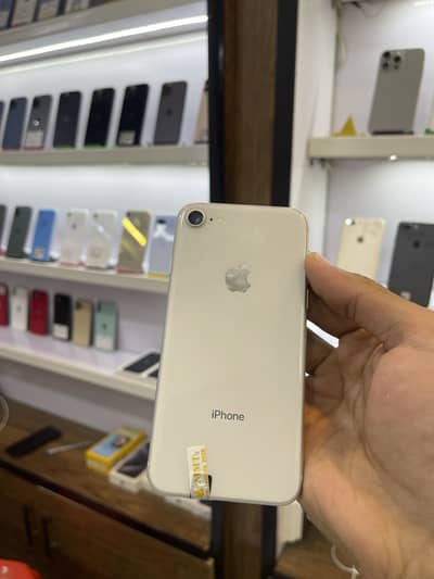 iPhone 8 (OFFER) 03275894788