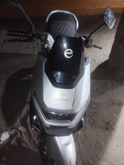 electric scooty