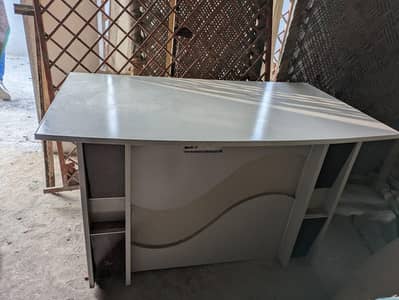 Office Table – Like New Condition | Barely Used | 10/10 Condition