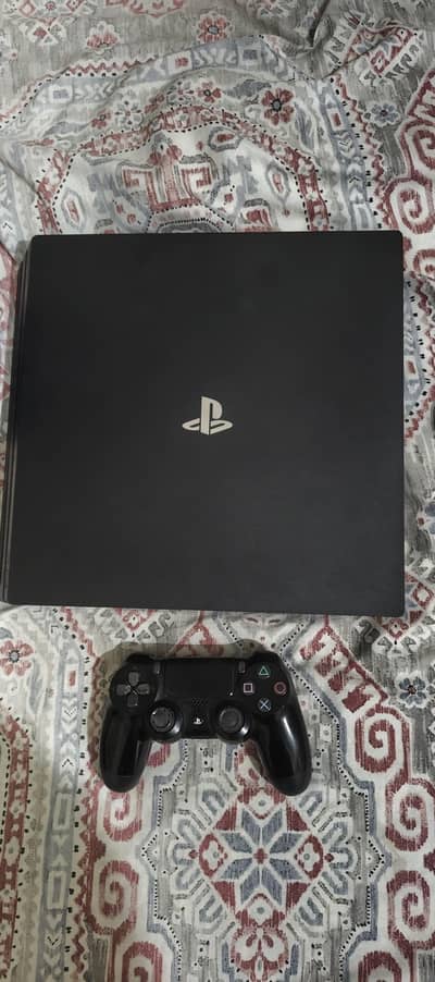 PS4 Pro 1TB CUH-7016B