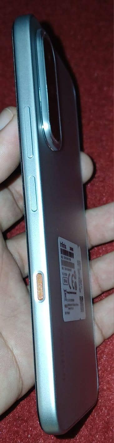 Infinix Hot 70