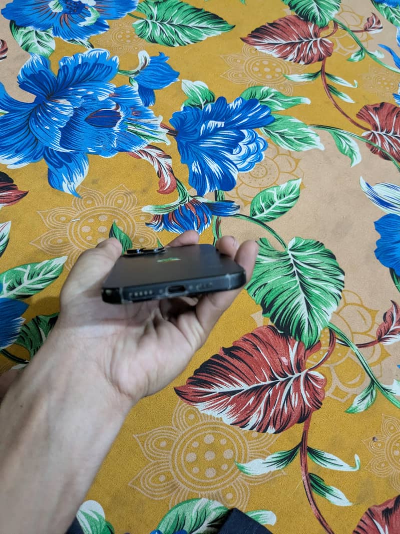Apple iPhone 15 0