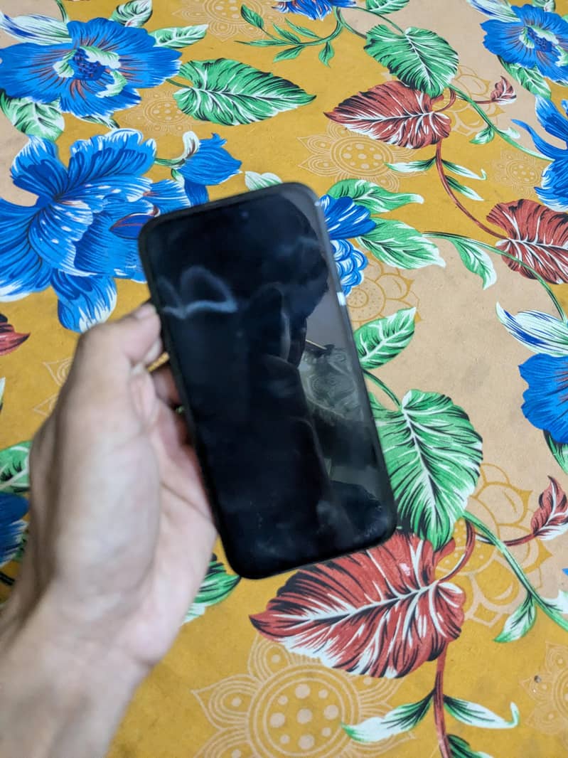Apple iPhone 15 3