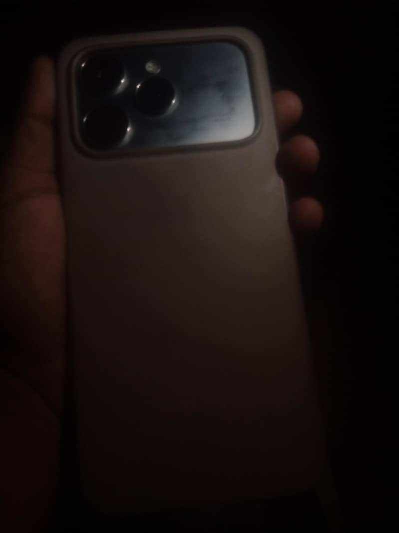 Tecno CAMON 40 0