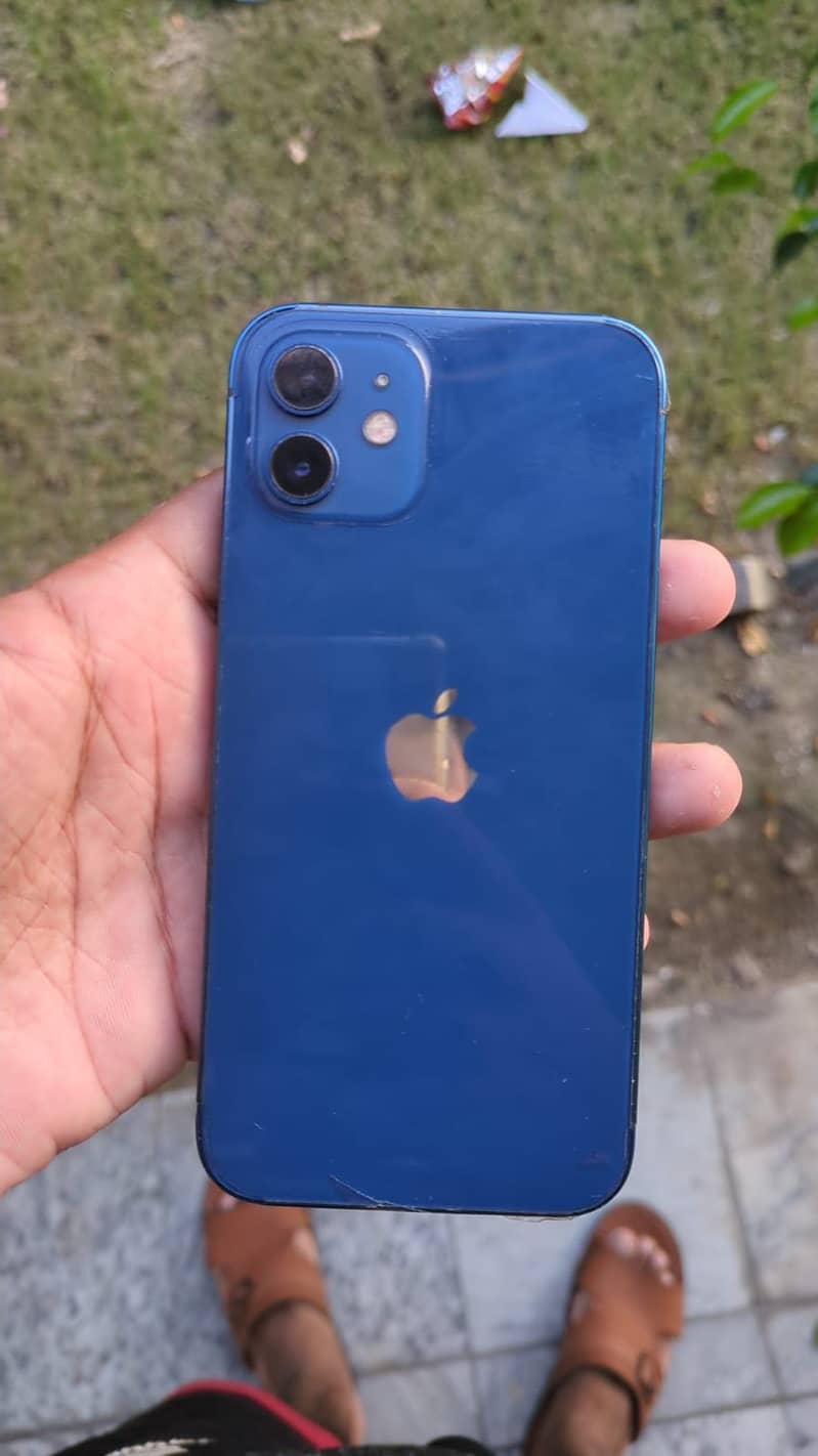 Apple iPhone 12 3